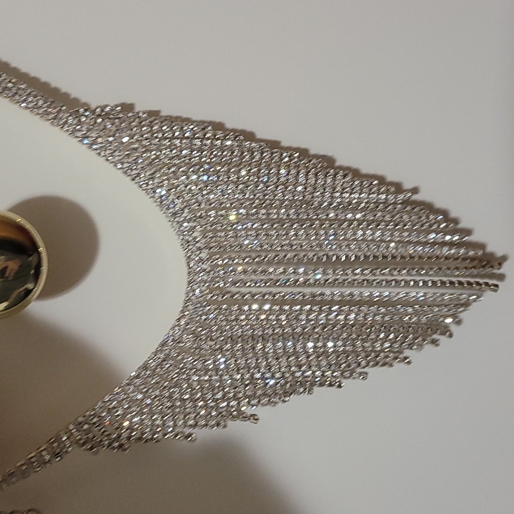 Sparkly necklace